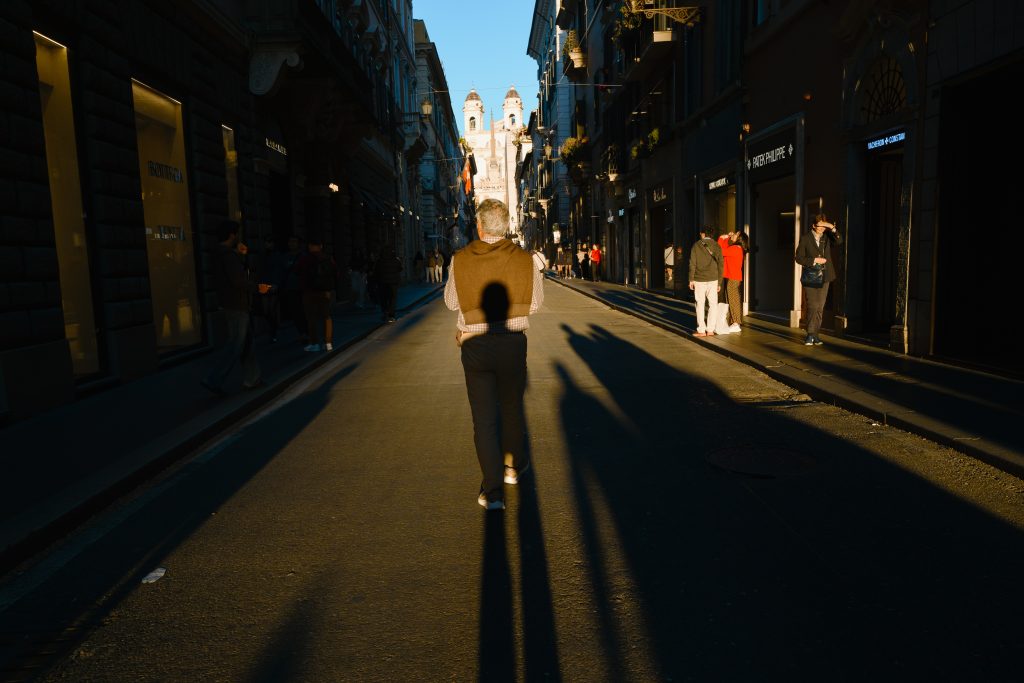 Rencontres d&rsquo;Arles 2026 : participez à nos ateliers Photo de Rue les 10 et 11 juillet